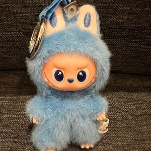 Labubu Pin for Love Plush “O” UNOPENED NEW IN BOX